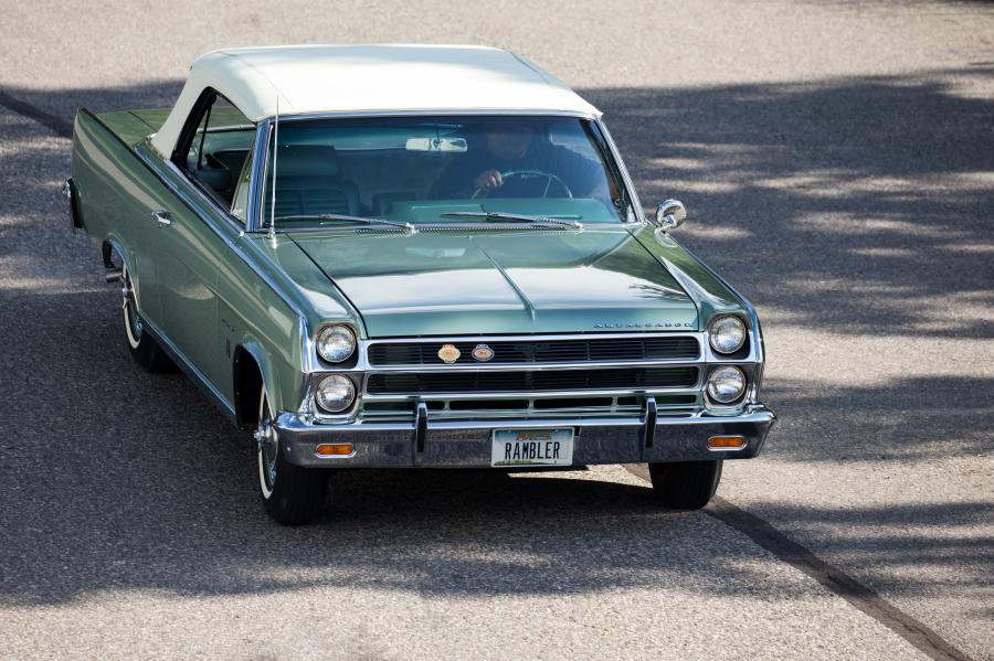  Rambler Ambassador 990 Convertible 1965 года  (фото 21 из 31)